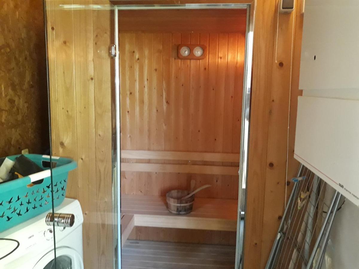 Huisje Earrebarre Tzummarum Экстерьер фото